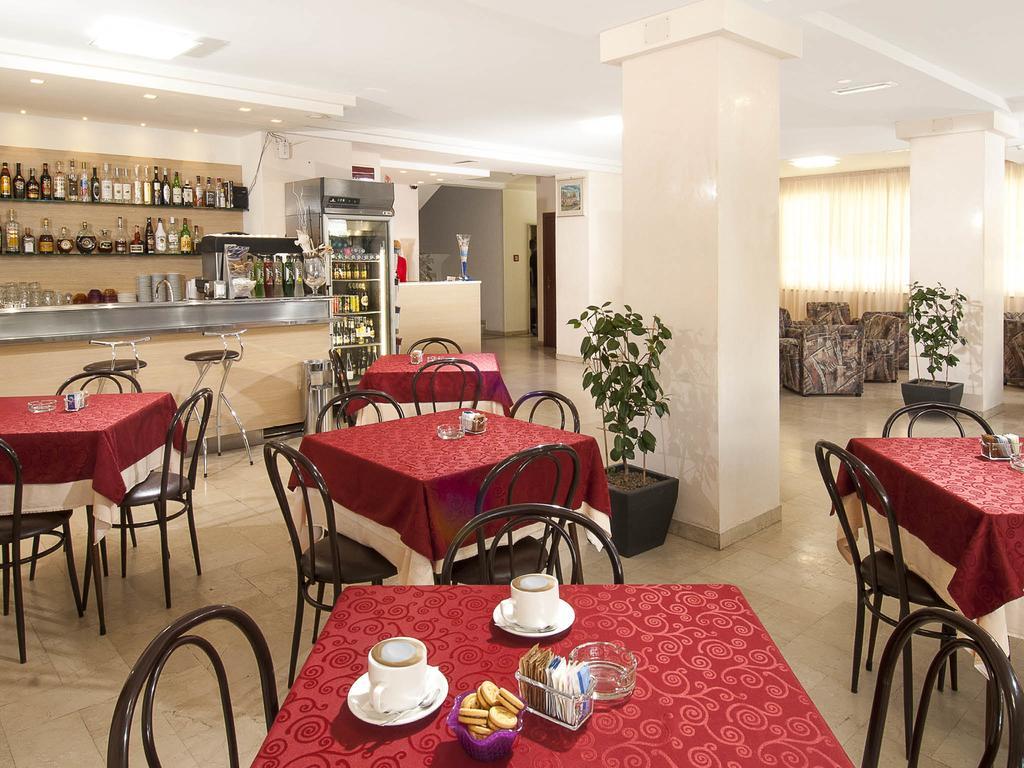 Mon Hotel Misano Adriatico Exterior photo